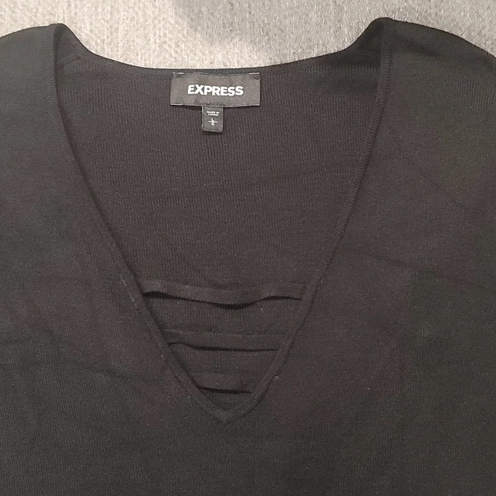 Express Rib V-neck Sweater - Picture 2 of 5
